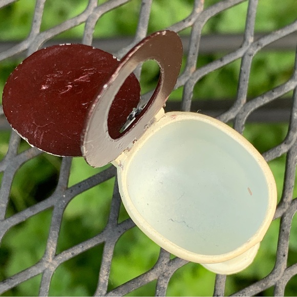 🤩3/$20 Vintage Mini Dollhouse Toilet White Brown Tootsietoy Cast Metal Iron - Picture 7 of 15